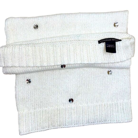 Victoria’s Secret l White l BeJeweled l Infinity Scarf l Cowl l EUC - Picture 1 of 5